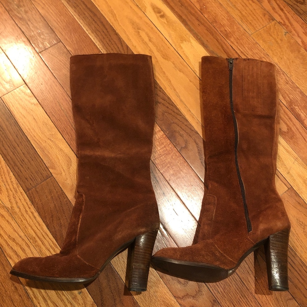 Women’s Suede Boots